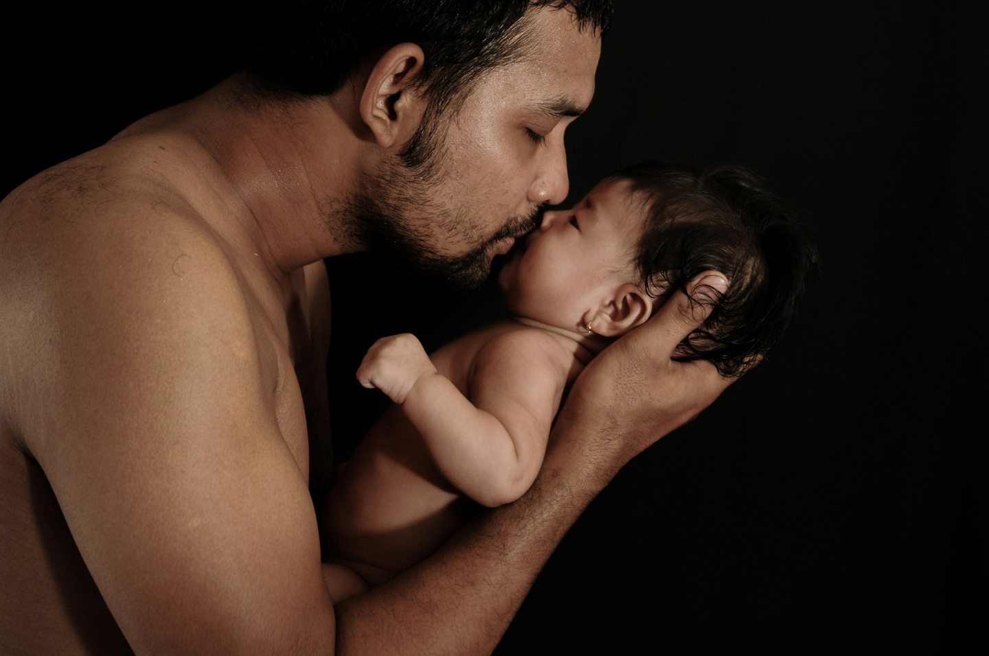 Papá También cría: El rol del padre en la lactancia y crianza